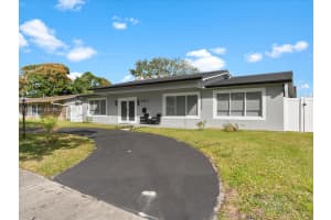 4901 Grant St Hollywood, FL 33021 - MLS#A11939799