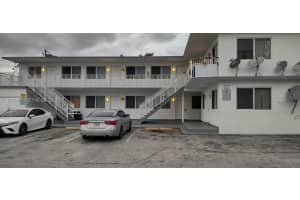 101 NW 29th Ave Apt 4, Fort Lauderdale, FL 33311, - MLS#A11939861