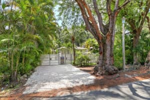 3660 Poinciana Ave Coconut Grove, FL 33133 - MLS#A11939915