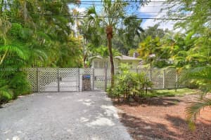 3660 Poinciana Ave Coconut Grove, FL 33133 - MLS#A11939915
