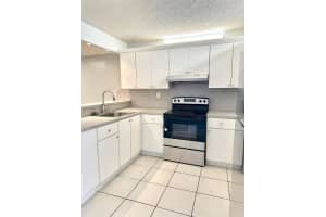 220 W 68th St 101 Hialeah, FL 33014 - MLS#A11939959