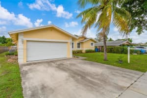 4501 Sw 26th St West Park, FL 33023 - MLS#A11939968