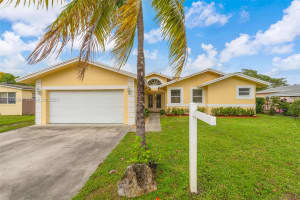 4501 Sw 26th St West Park, FL 33023 - MLS#A11939968