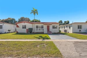 40 W 58th St Hialeah, FL 33012 - MLS#A11939989