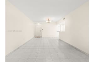 10249 Nw 9th St Cir 107-8 Miami, FL 33172 - MLS#A11940067