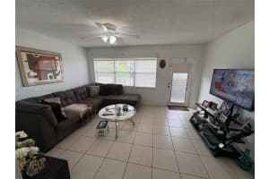 9101 Sunrise Lakes Blvd 218 Sunrise, FL 33322 - MLS#A11940102