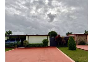 1056 W 67th St 2 Hialeah, FL 33012 - MLS#A11940176