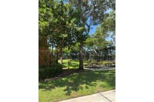 9857 Baywinds Dr 9111, West Palm Beach