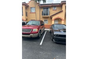 10604 Nw 87th Ct 10604 Hialeah Gardens, FL 33018 - MLS#A11940232