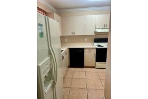 10604 Nw 87th Ct 10604 Hialeah Gardens, FL 33018 - MLS#A11940232