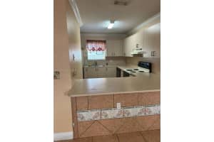 10604 Nw 87th Ct 10604 Hialeah Gardens, FL 33018 - MLS#A11940232