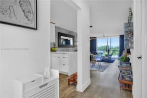 8900 Washington St Apartment 320, Pembroke Pines, FL 33025, - MLS#A11940240