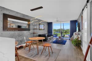 8900 Washington St Apartment 320, Pembroke Pines, FL 33025, - MLS#A11940240