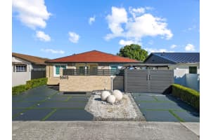 5565 Nw 193rd Ln Miami Gardens, FL 33055 - MLS#A11940274