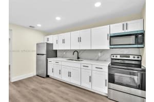 5710 Raleigh St Hollywood, FL 33021 - MLS#A11940332