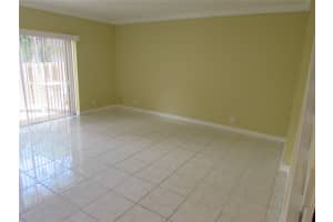 8243 Nw 8th Pl Plantation, FL 33324 - MLS#A11940345