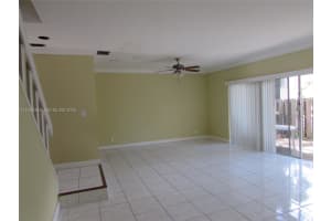 8243 Nw 8th Pl Plantation, FL 33324 - MLS#A11940345