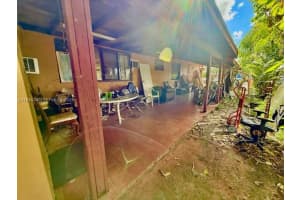 167 E 16th St Hialeah, FL 33010 - MLS#A11940346