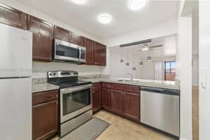 880 NE 207th Terrace Apt 202-10, Miami, FL 33179, - MLS#A11940350