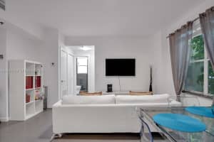 747 Michigan Ave APT 201, Miami Beach, FL 33139, - MLS#A11940379