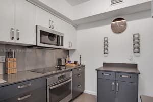 747 Michigan Ave APT 201, Miami Beach, FL 33139, - MLS#A11940379