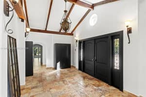 7975 Sunset Dr Miami, FL 33143 - MLS#A11940389