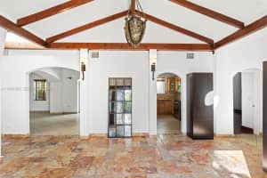 7975 Sunset Dr Miami, FL 33143 - MLS#A11940389