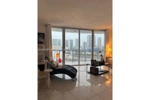 1750 N Bayshore Dr 1714, Miami