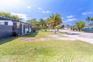 19513 Sw 116th Ave Miami, FL 33157 - MLS#A11940411