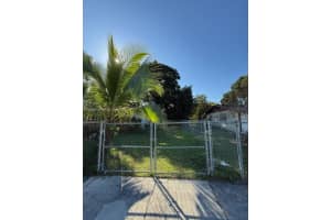 655 Sw 6th Ter Florida City, FL 33034 - MLS#A11940492