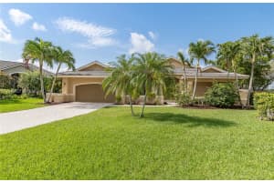 1051 Woodfall Ct Weston, FL 33326 - MLS#A11940627