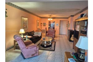 4001 Hillcrest Dr 509 Hollywood, FL 33021 - MLS#A11940705