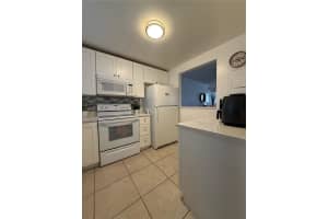 9540 Sunrise Lakes Blvd 208 Sunrise, FL 33322 - MLS#A11940725