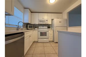 9540 Sunrise Lakes Blvd 208 Sunrise, FL 33322 - MLS#A11940725