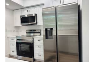 370 Nw 43rd Ave 0 Plantation, FL 33317 - MLS#A11940739