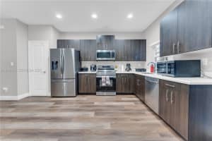 4040 Nw 11th St Lauderhill, FL 33313 - MLS#A11940756