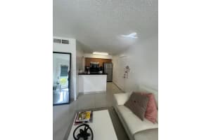 550 S Park Rd 14-8 Hollywood, FL 33021 - MLS#A11940784