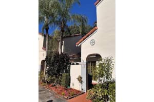 1401 Cottonwood Cir 1 Weston, FL 33326 - MLS#A11940831