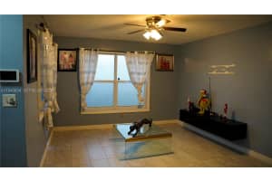 1021 Nw 23rd Rd Fort Lauderdale, FL 33311 - MLS#A11940834