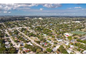 1401 Nw 44th St, Miami