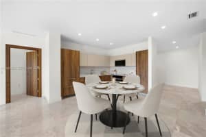 701 Valencia Ave 703 Coral Gables, FL 33134 - MLS#A11940862