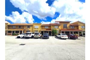2775 W 61st St 203, Hialeah