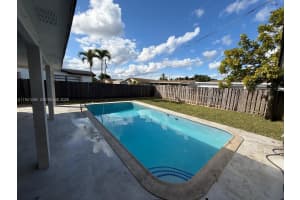 10581 Nw 28th Mnr Sunrise, FL 33322 Sold 01/30/26