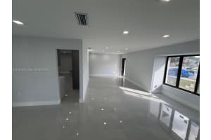 10581 Nw 28th Mnr Sunrise, FL 33322 Sold 01/30/26