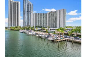 500 Bayview Drive Ph21 Sunny Isles Beach, FL 33160 - MLS#A11941070