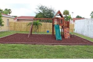 885 Ne 213th Ter 2 Miami, FL 33179 - MLS#A11941077