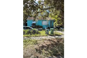 2910 Nw 66th St, Miami