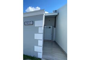 1900 W 72nd St Hialeah, FL 33014 - MLS#A11941084