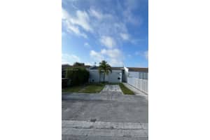 1900 W 72nd St Hialeah, FL 33014 - MLS#A11941084