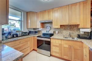 5321 Ne 24th Ter 107a Fort Lauderdale, FL 33308 - MLS#A11941116